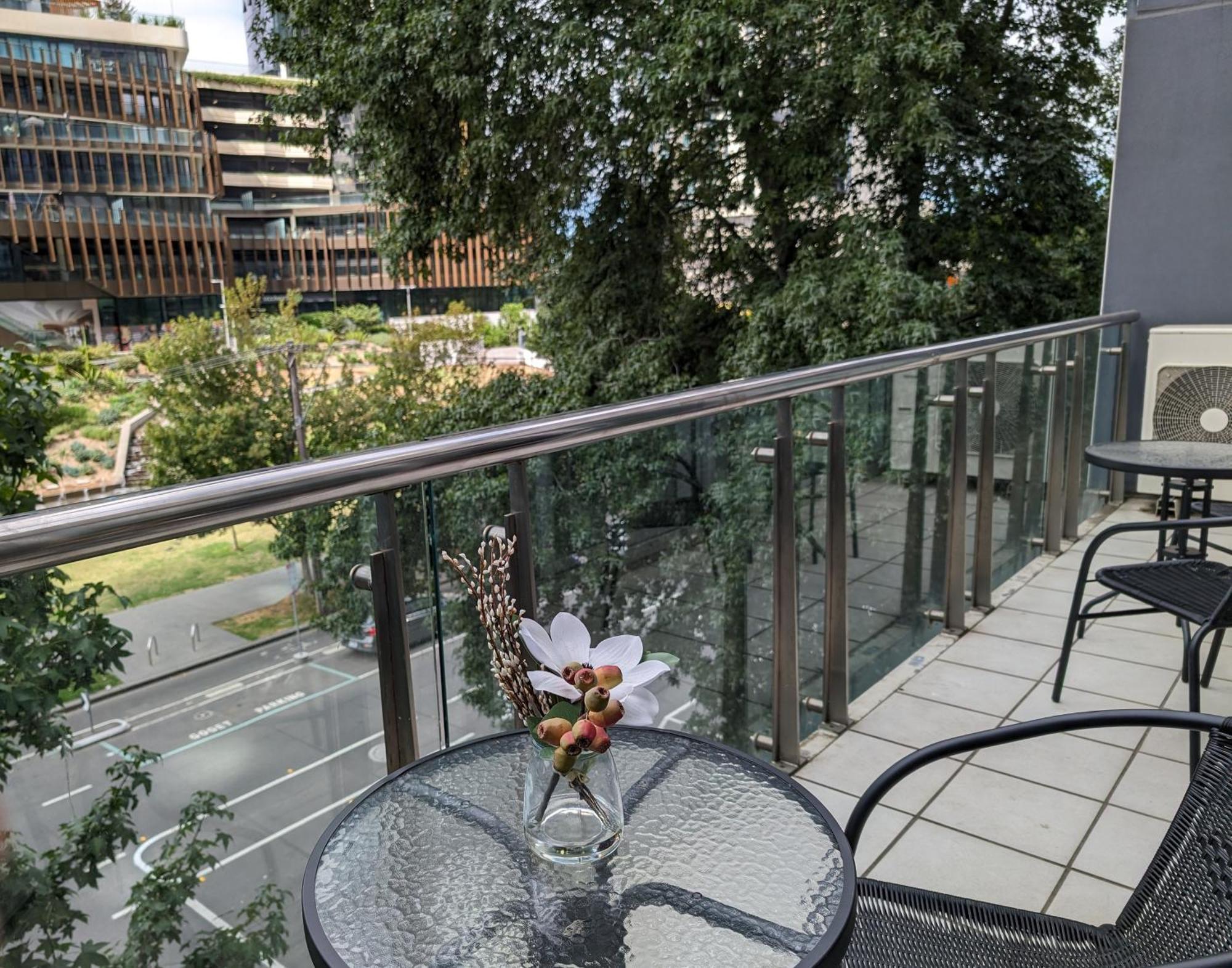 Spacious Apartment In Southbank - Sleeps 6 Melbourne Exterior photo